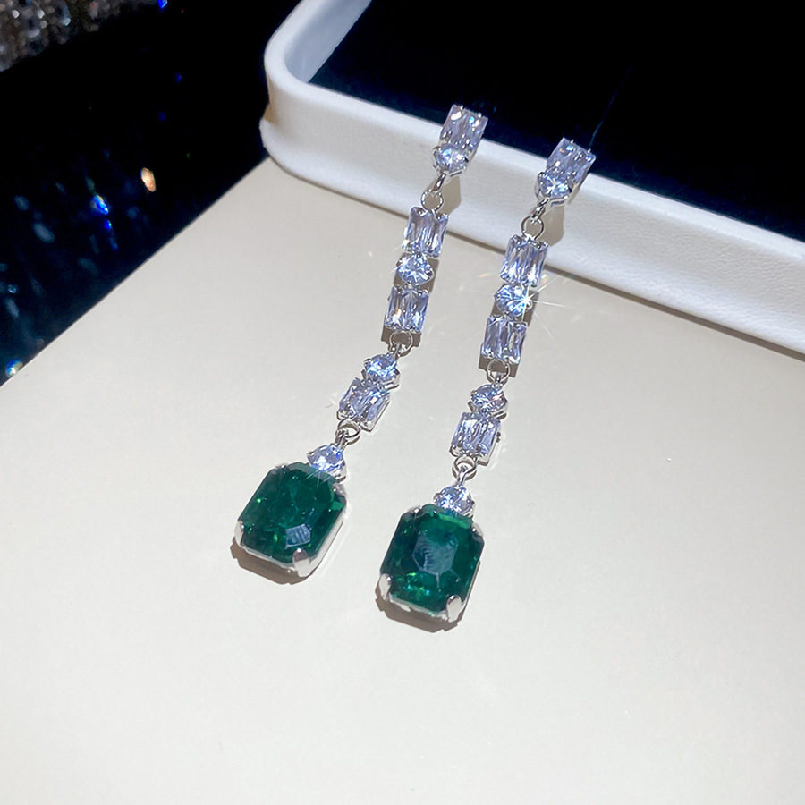 Green Square Zircon Dangle Ear - đánh giá và giá Women'S Green Formal Wear